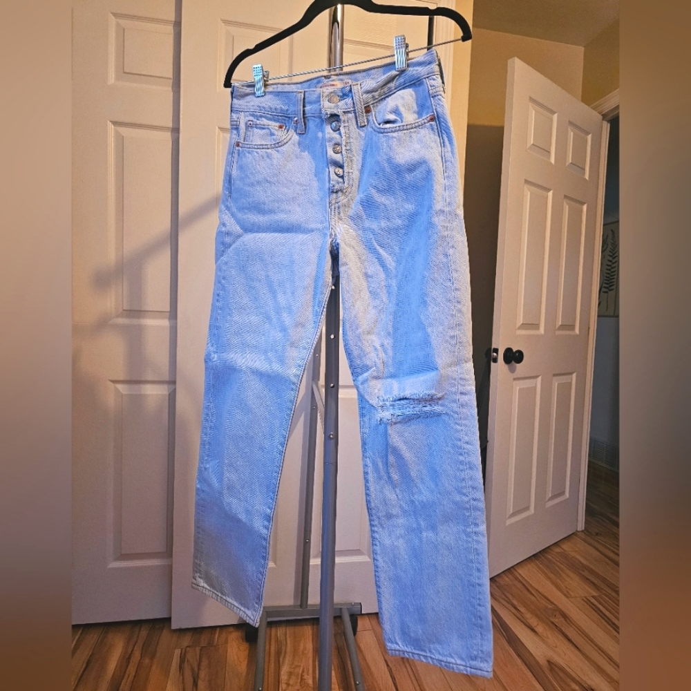 Levi's Premium Wedgie Straight Jeans